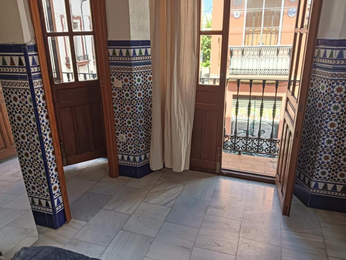 Apartamento Calle Feria Seville Ngoại thất bức ảnh
