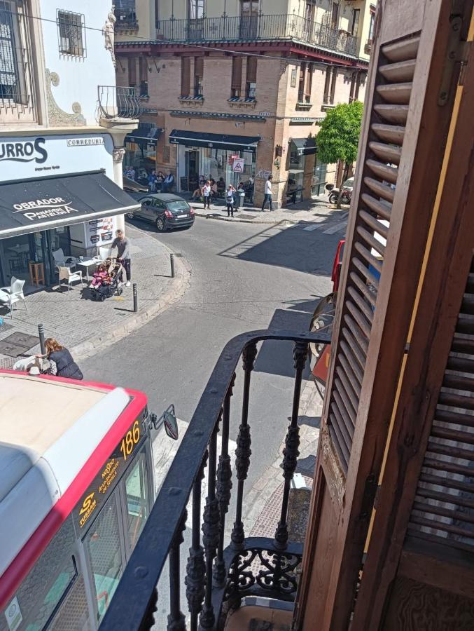 Apartamento Calle Feria Seville Ngoại thất bức ảnh